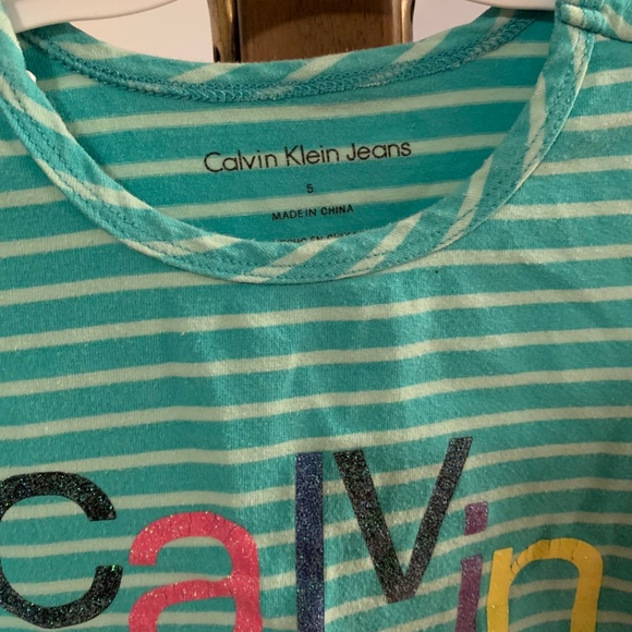 Calvin Klein 5T Long Sleeve T-Shirt - Picture 2 of 3